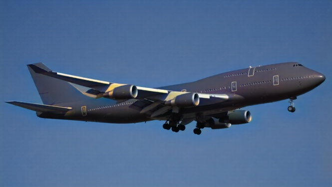 Boeing 747 — view 1 of 3